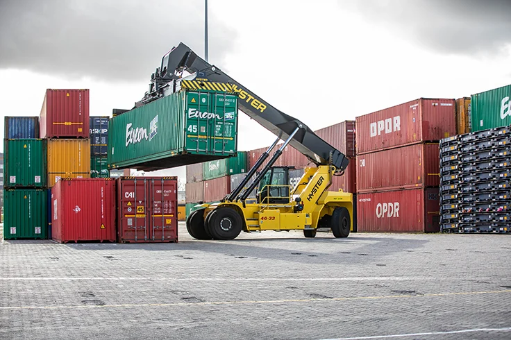 RS46 Reachstacker İstif Aracı